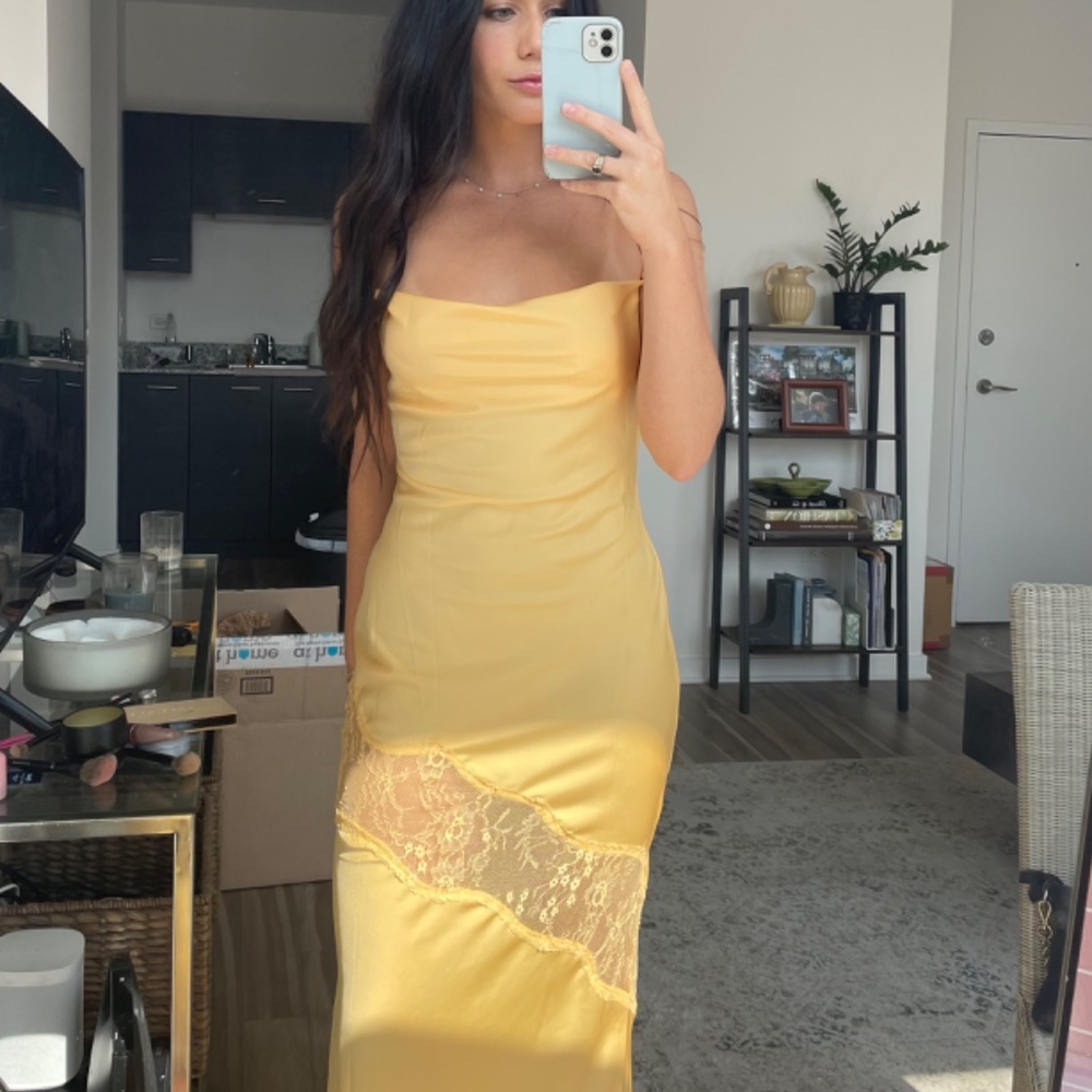 Meshi Maxi Dress in Butter size xs - Picture 3 of 5
